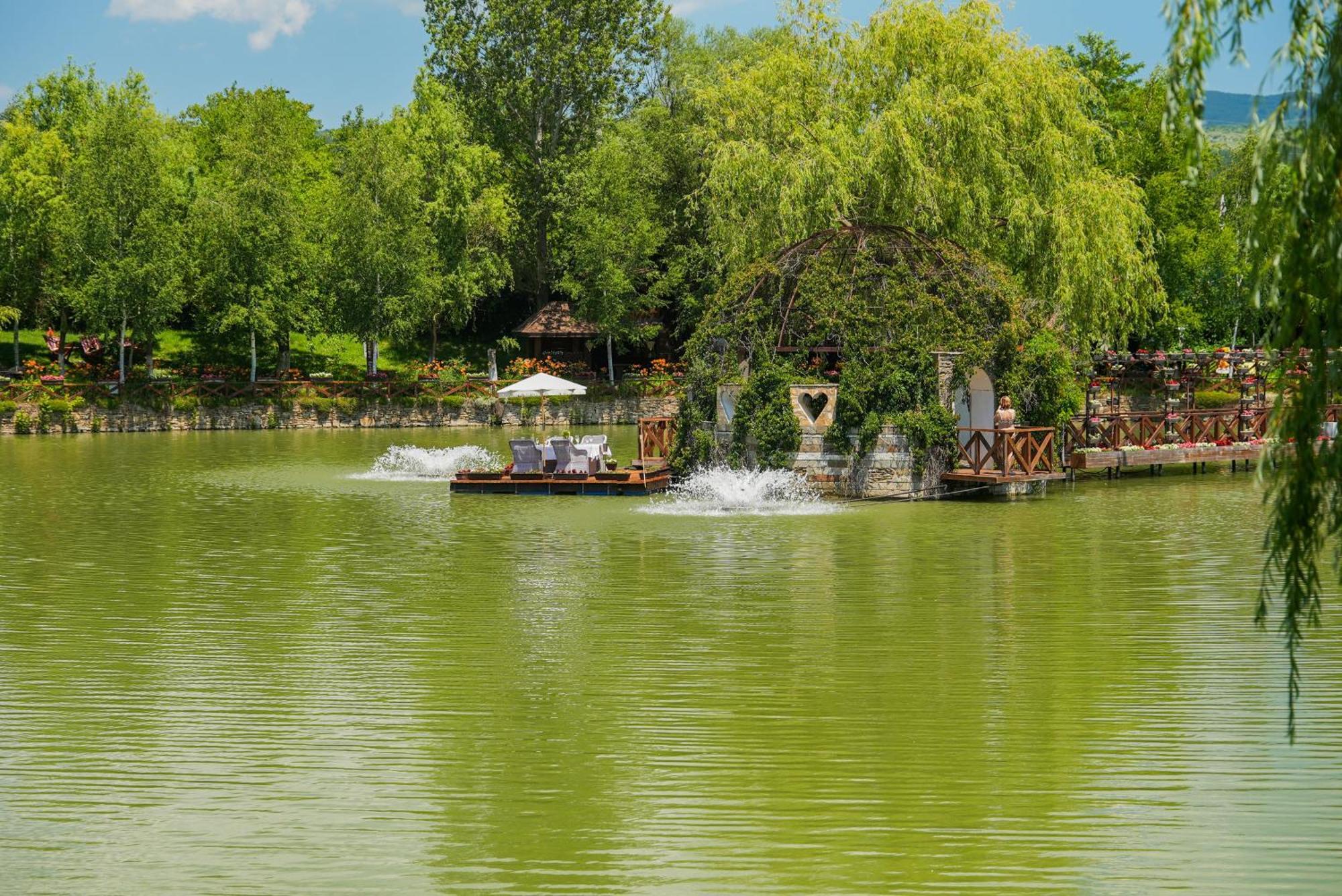 The Wind Mills Hydropark Ξενοδοχείο Gorna Malina Εξωτερικό φωτογραφία
